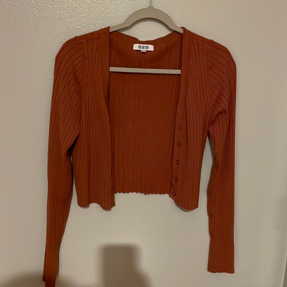 Button up sweater 👏